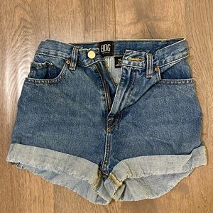 urban outfitters mom shorts